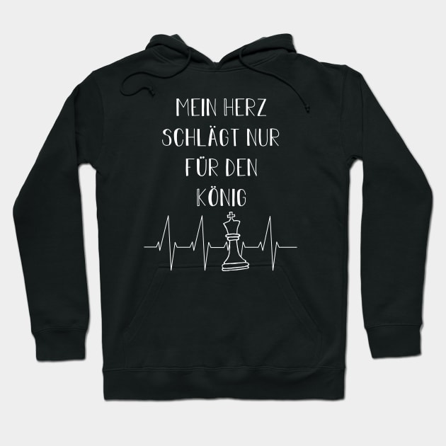 Mein Herz schlägt nur für den König | Schachspieler Hoodie by Die Designwerkstatt